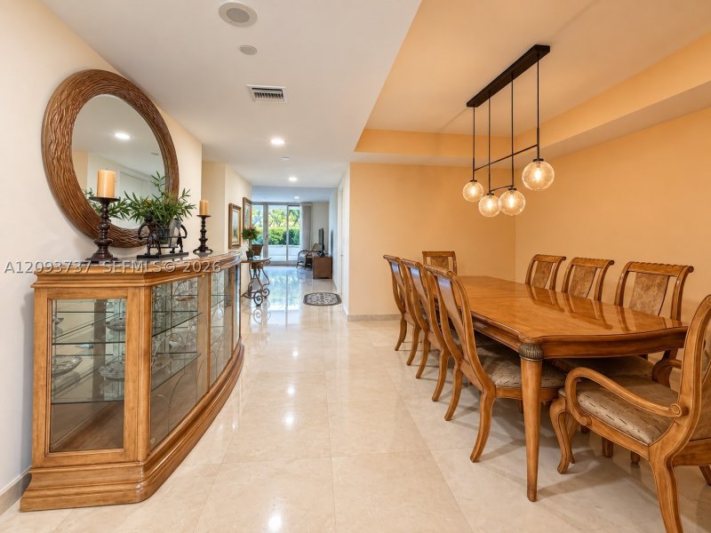 Comprar apartamento en Ocean Tower One 202