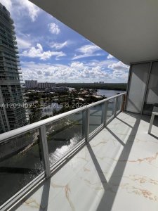 Parque Towers at St. Tropez Apt #4-1504