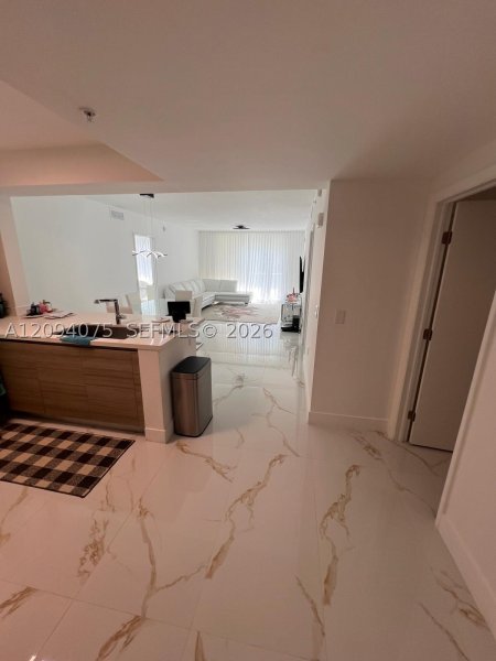 Comprar apartamento en Parque Towers at St. Tropez 4-1504