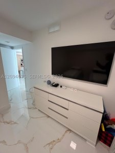 Comprar apartamento en Parque Towers at St. Tropez 4-1504