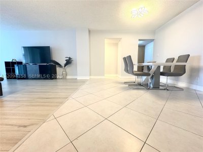 Aluguel de apartamento no Hallmark of Hollywood 525