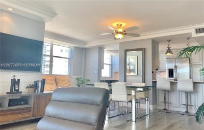 Comprar apartamento en Plaza Towers South 1202