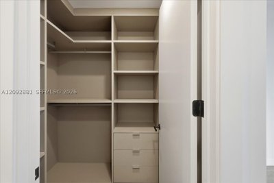 Comprar apartamento no 2200 Brickell 301