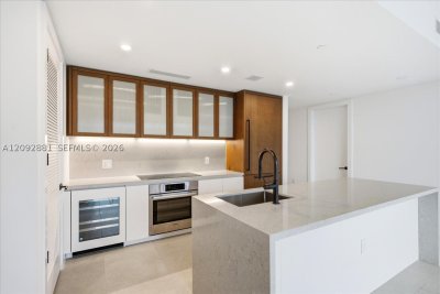 Comprar apartamento no 2200 Brickell 301