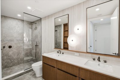 Comprar apartamento no 2200 Brickell 301