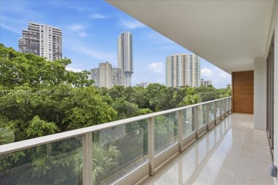 Comprar apartamento no 2200 Brickell 301