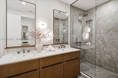 Comprar apartamento no 2200 Brickell GV04
