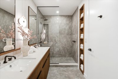 Comprar apartamento no 2200 Brickell GV04