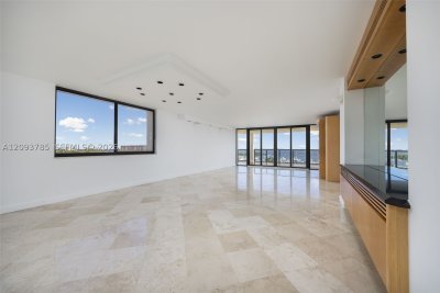 Comprar apartamento no Coconut Grove Bayshore 10A & 10B