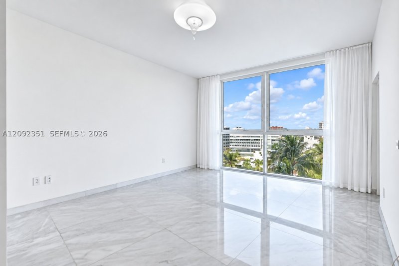 Condo for sale at Paramount Bay 1006