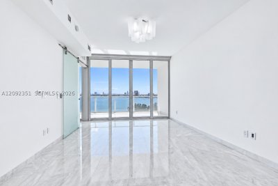 Comprar apartamento en Paramount Bay 1006