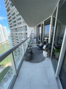 Aluguel de apartamento no Icon Brickell Tower I 2114