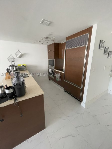 Apartment for rent at Icon Brickell Tower I 2114
