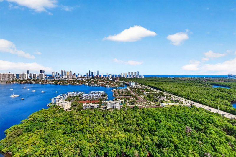 Comprar apartamento no The Harbour LPH17
