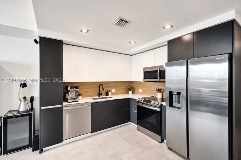 Property photo # 2
