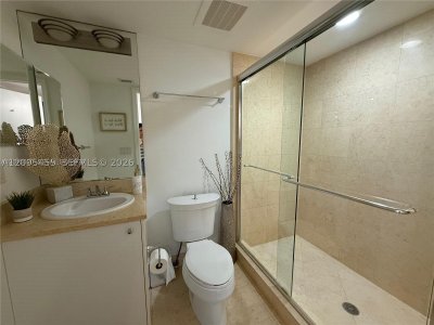 Alquiler de apartamento en Turnberry Village South 804