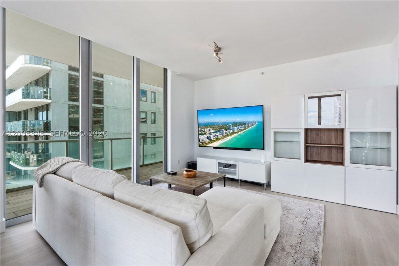 Aluguel de apartamento no Midtown Miami 2 H1711
