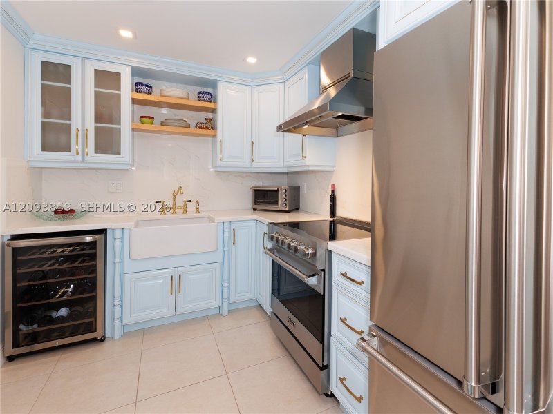 Condo for sale at Gables Plaza 203