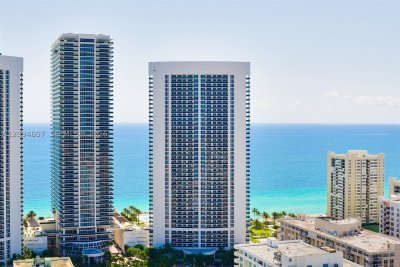 Aluguel de apartamento no Beach Club One 3702