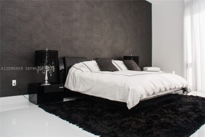 Comprar apartamento no Trump Tower Three 4306