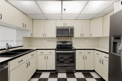 Property photo # 6