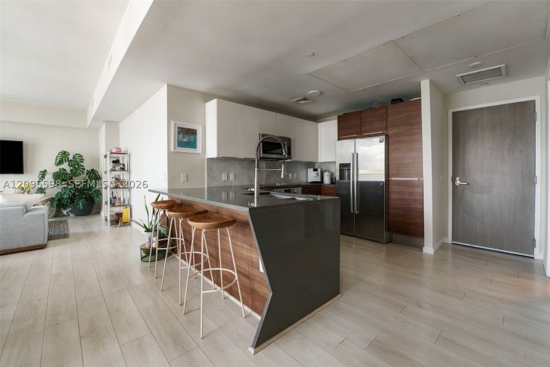 Alquiler de apartamento en The Crimson Miami 1006