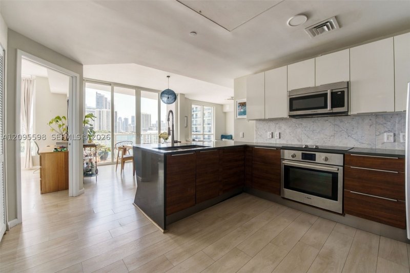 Alquiler de apartamento en The Crimson Miami 1006