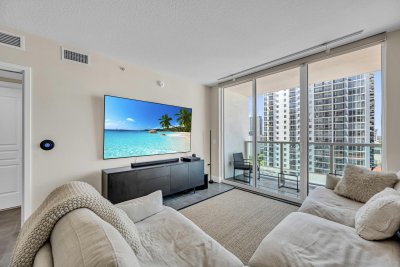 Comprar apartamento en 350 Las Olas Place 1980