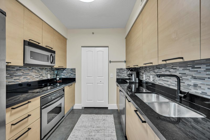 Comprar apartamento en 350 Las Olas Place 1980