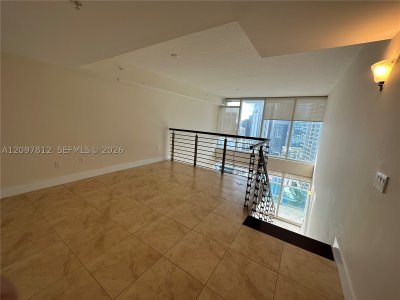 Aluguel de apartamento no Brickell on the River South 1714