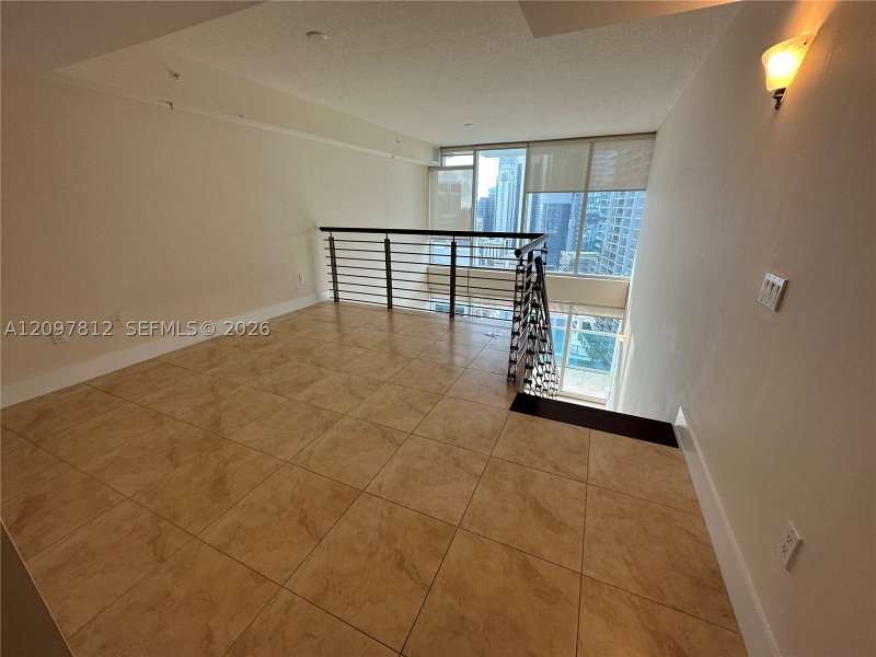 Aluguel de apartamento no Brickell on the River South 1714
