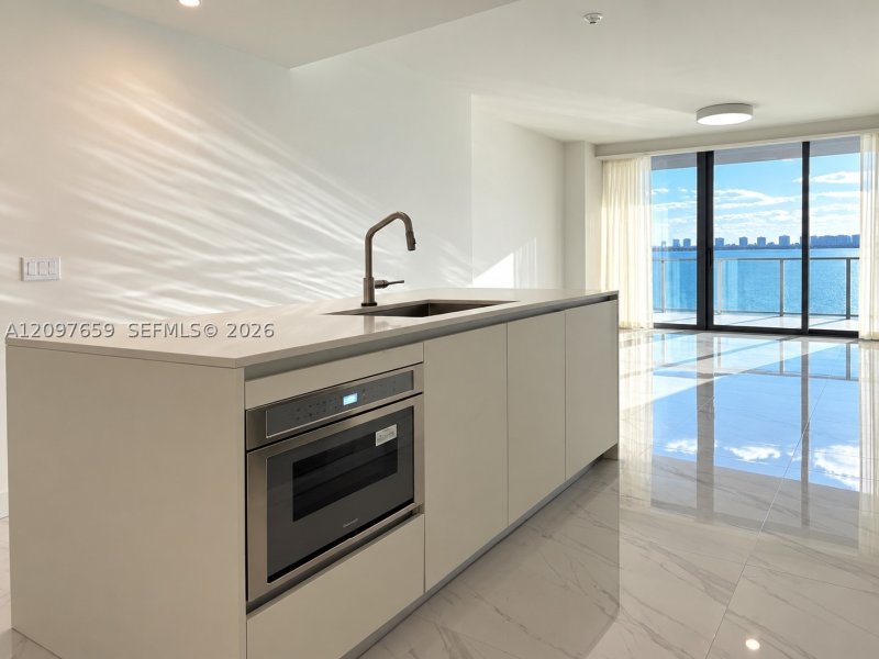 Alquiler de apartamento en Aria Reserve Miami 1204