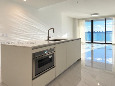 Alquiler de apartamento en Aria Reserve Miami 1204