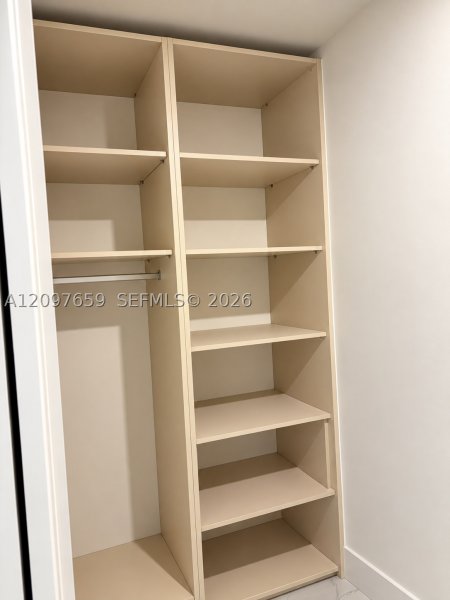 Alquiler de apartamento en Aria Reserve Miami 1204