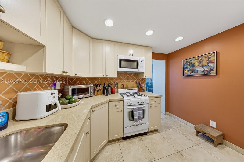 Property photo # 5