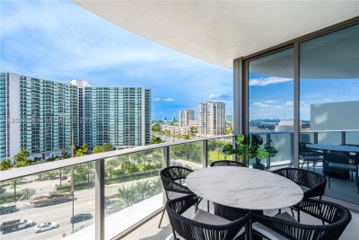 Comprar apartamento en Ritz Carlton Residences Sunny Isles 705