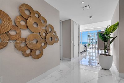 Comprar apartamento en Ritz Carlton Residences Sunny Isles 705