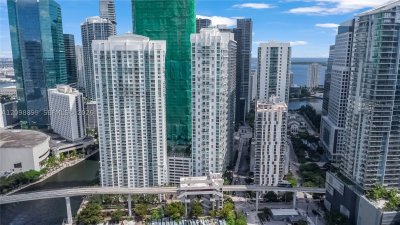 Comprar apartamento en Brickell on the River South 811