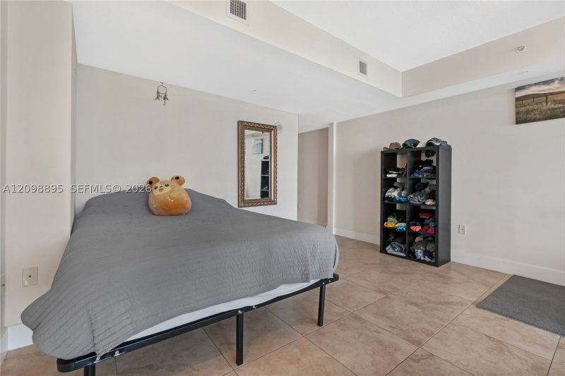 Comprar apartamento en Brickell on the River South 811