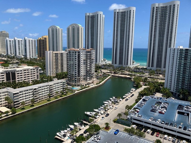 Comprar apartamento en Arlen House PH11