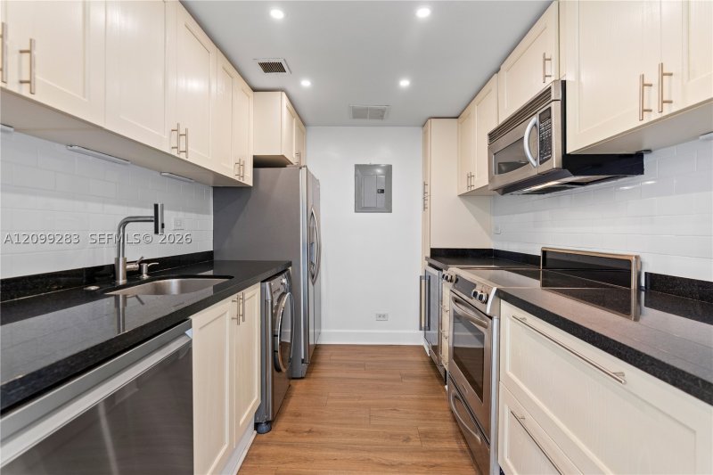 Apartment for rent at Brickell Townhouse PHL