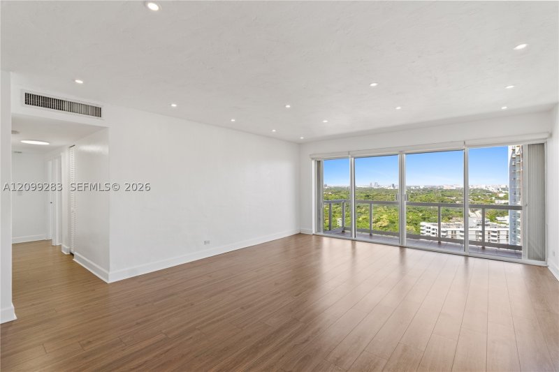 Apartment for rent at Brickell Townhouse PHL