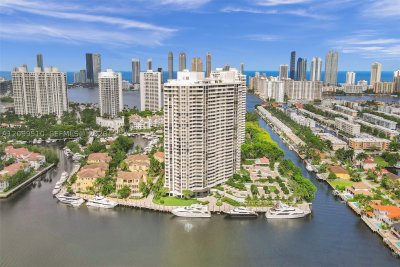 Comprar apartamento en 1000 Williams Island 2909