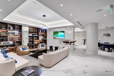 Comprar apartamento en 1000 Williams Island 2909