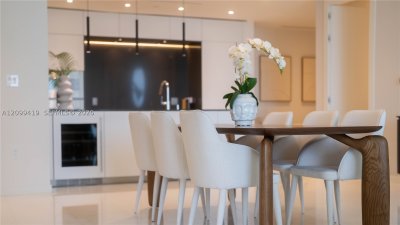 Comprar apartamento no Aston Martin Residences 503C