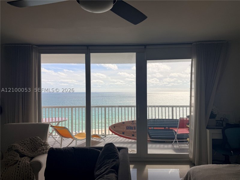 Apartment for rent at Carriage House Miami Beach 1232