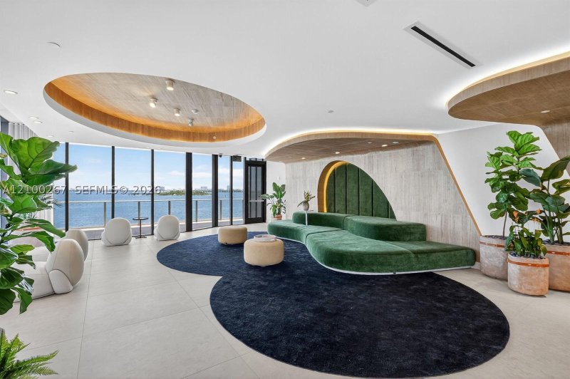 Alquiler de apartamento en Aria Reserve Miami 1803