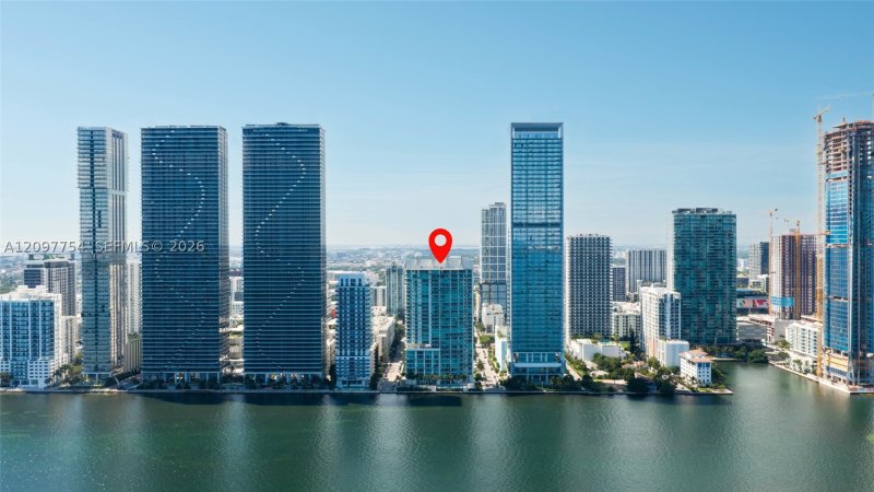 Condo for sale at Onyx On The Bay 201