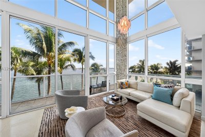 Onyx On The Bay Apt #201