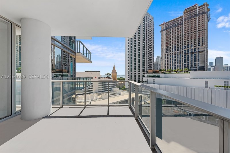 Aluguel de apartamento no Paramount Miami WorldCenter 1012